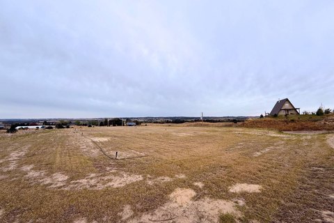 Waterfront-Ready Lake Retreat Lot