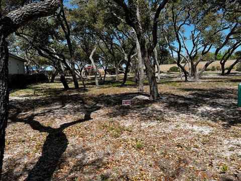 Residential Lot in Royal Oaks