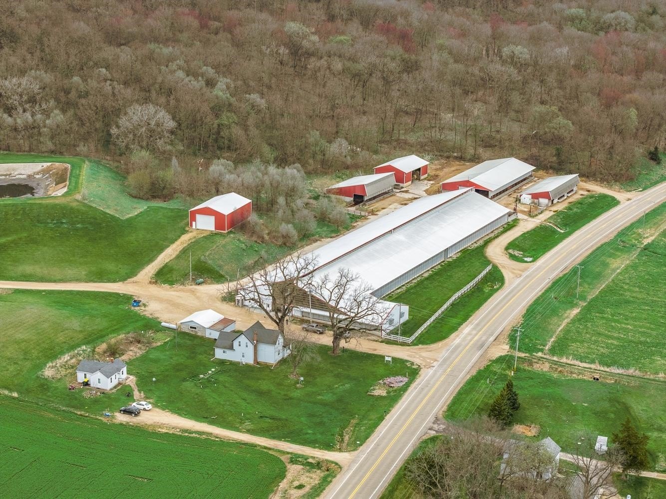 Turnkey Dairy Farm with Equipment