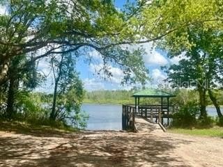 Lakefront Land Lot