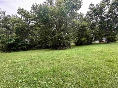 LAND - BELVIDERE, IL