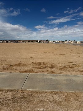 Land, Helendale, CA