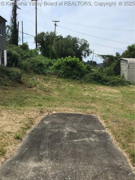 Land in South Charleston, WV