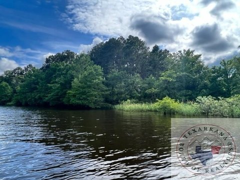 Lakefront Lots in Gated Subdivision