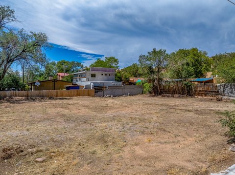 Land, Santa Fe, NM