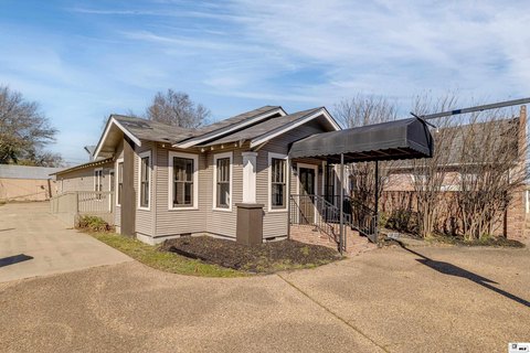 Turnkey Restaurant with Patio