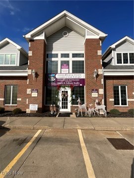 Cuyahoga Falls Office Suite