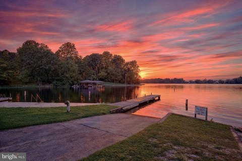 Lake Anna Water-Access Lot