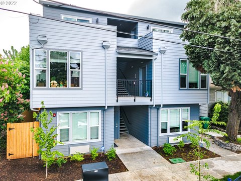 Seven Units in North Portland