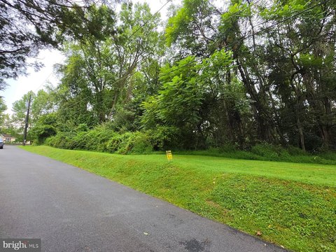Land, GAITHERSBURG, MD