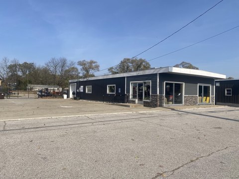 Commercial Property on Apple Avenue