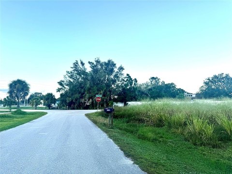 Punta Gorda Corner Lot