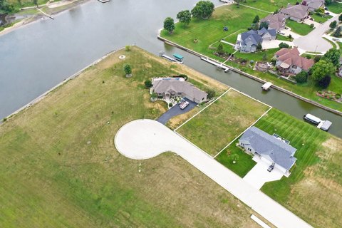 LAND, MACHESNEY PARK, IL