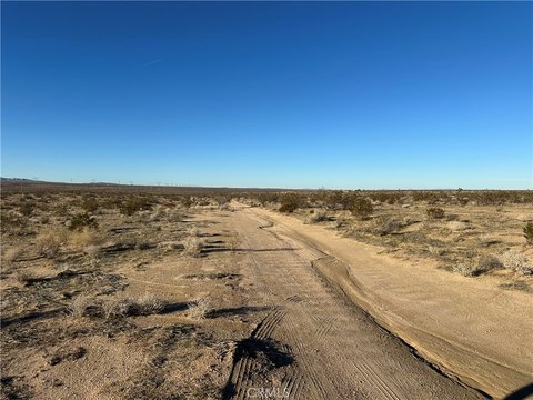 Adelanto Land Near US-395