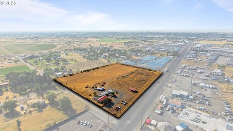 Hermiston Land with Highway Frontage