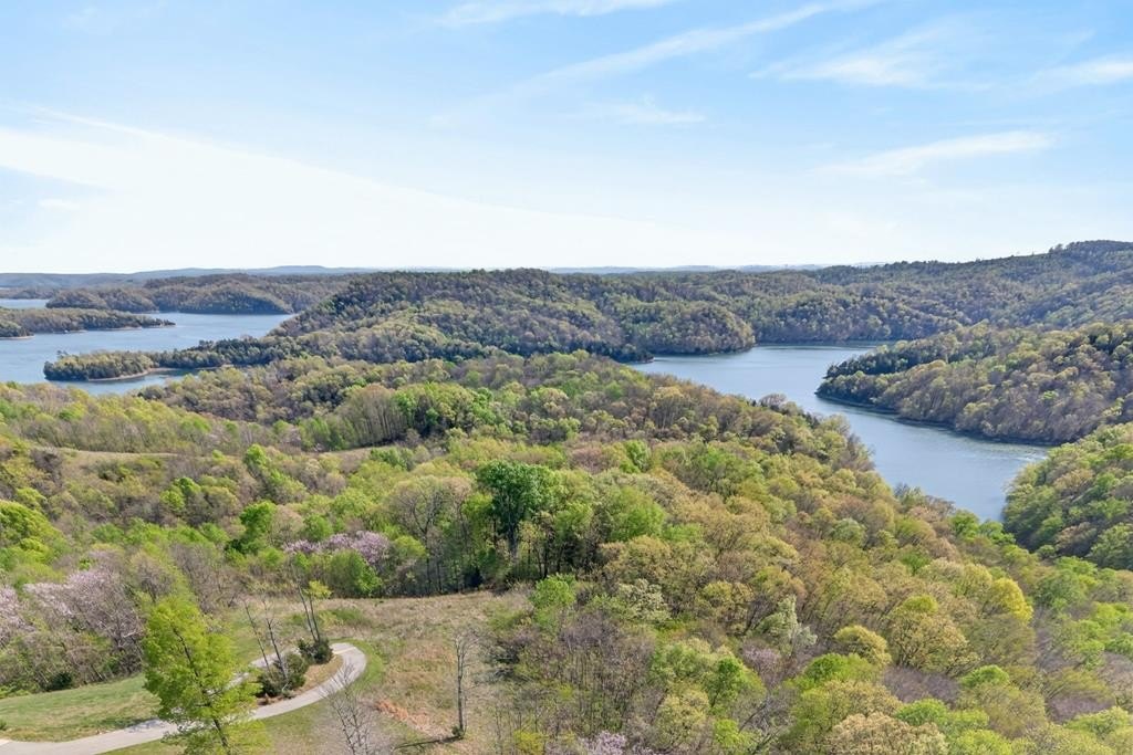 Land with Lake Views
