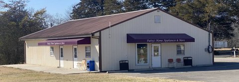 Flex Building with Highway Frontage