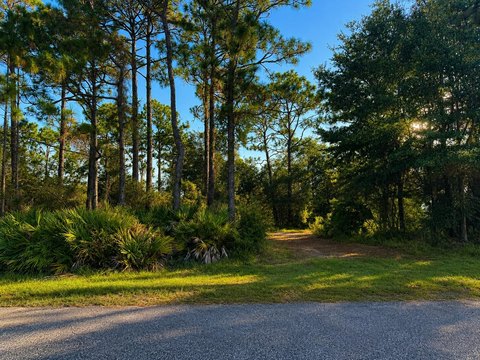 LAND - Navarre, FL
