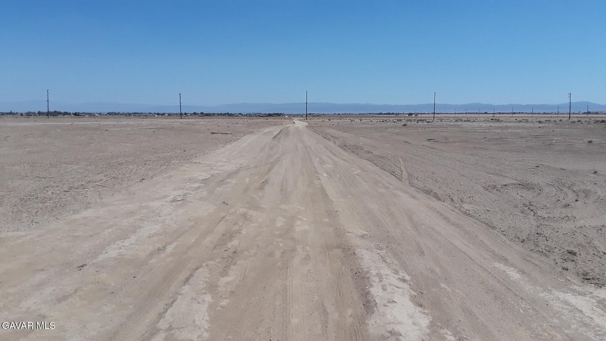 Rosamond Land Near Raceway