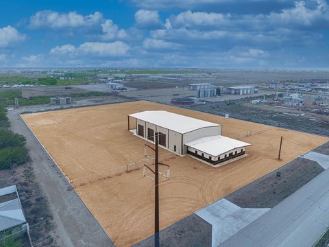 Flex Property with Wash Bay