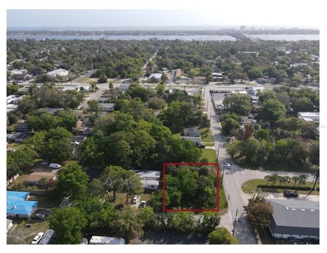 Vacant Commercial Lot in Ormond