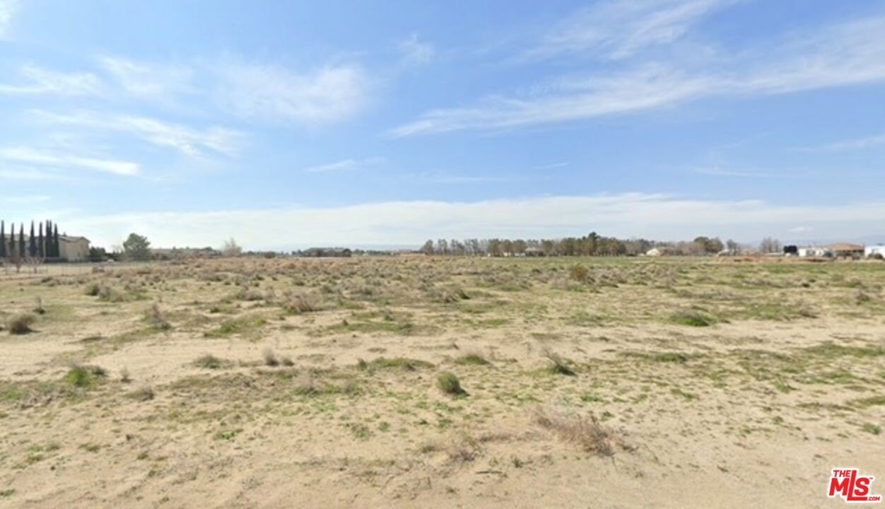 Residential Lot in Rosamond, CA