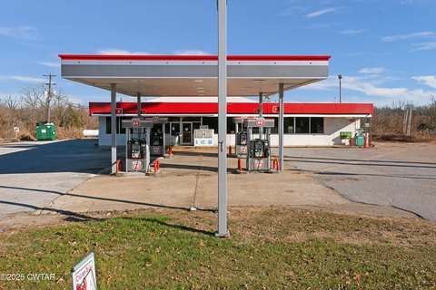 Corner Lot Near Interstate Exit