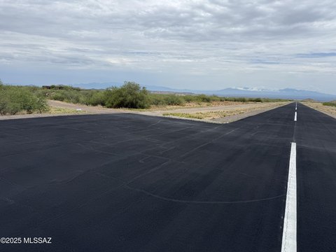 Sahuarita Land with Runway Access
