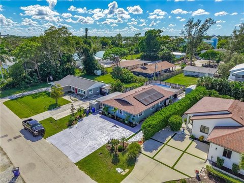 Updated Duplex Near Bonita Beach
