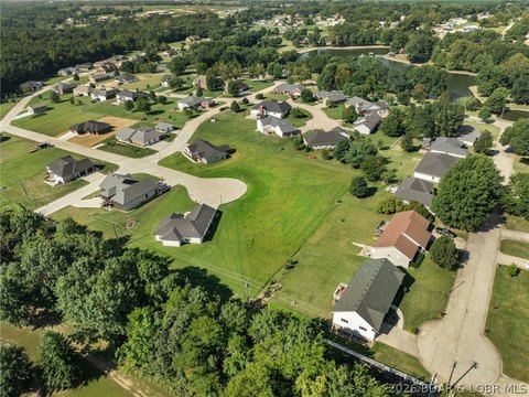 Land, California, MO