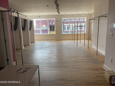 Second-Floor Retail/Professional Suite