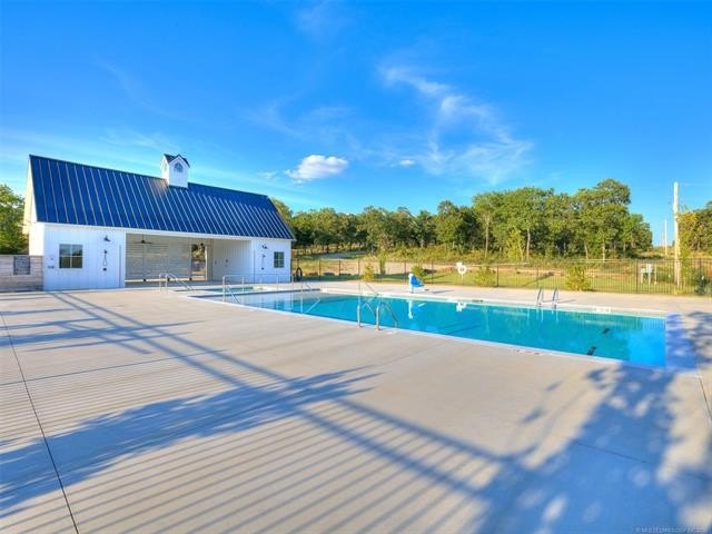 Land in Gated Lake Community