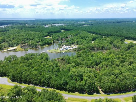 Waterfront Lot in Smugglers Cove