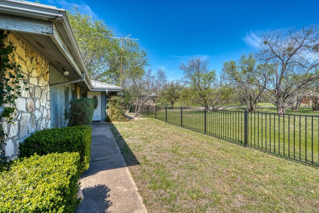 Horseshoe Bay Duplex with Potential