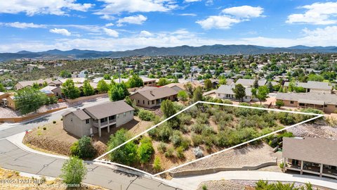 Residential Land in Quiet Prescott