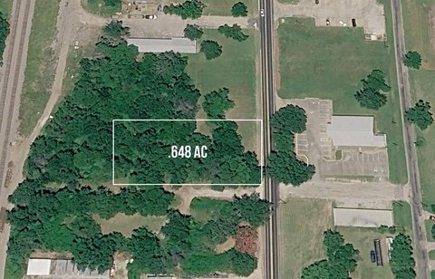 Prime Commercial Lot in Pilot Point