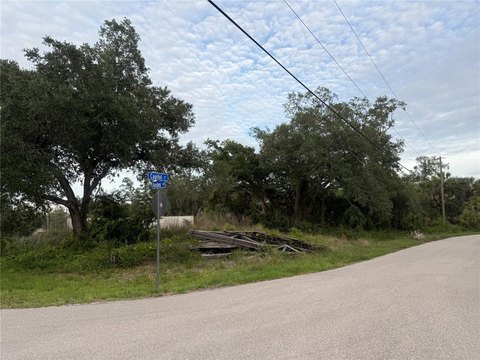 Land, NORTH PORT, FL