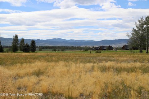 Land, Victor, ID