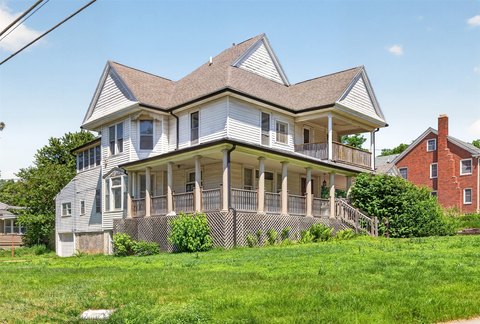 Five-Unit Victorian Apartment Building