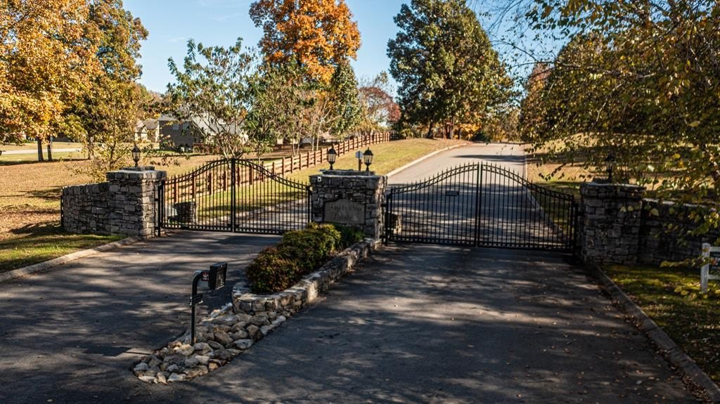 Lakefront Land in Gated Community