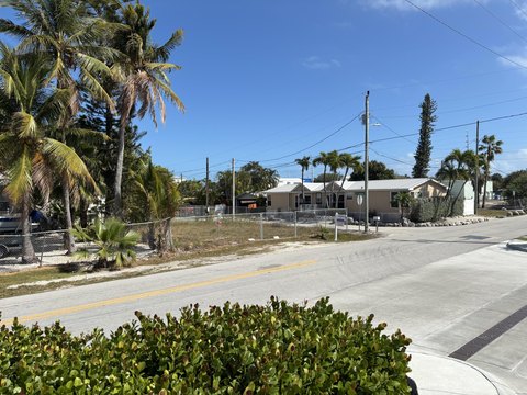 Corner Lot in Marathon, FL