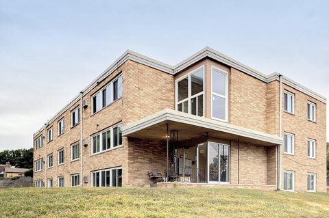 13-Unit Apartment Building with Solar