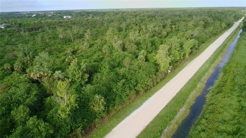 Land, NAPLES, FL