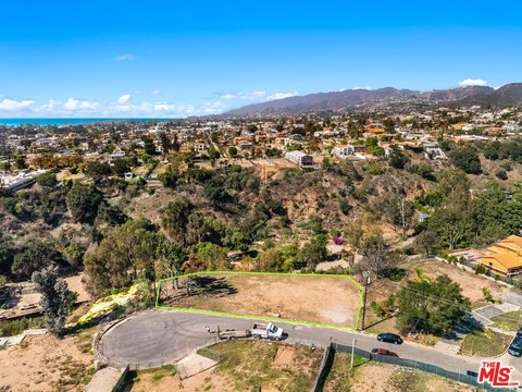 Land, Pacific Palisades, CA