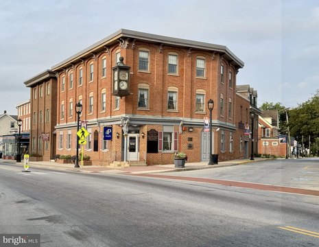 Iconic Heritage Building Office Suites