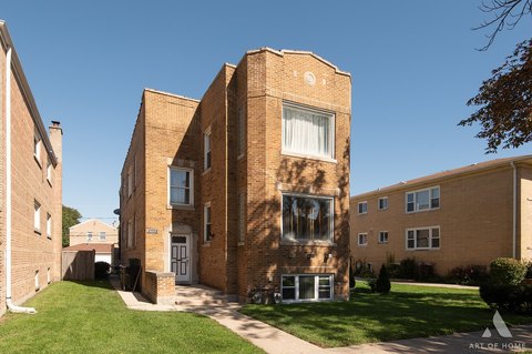 Duplex with Finished Lower Level