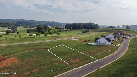 Land in Golf and Lake Community