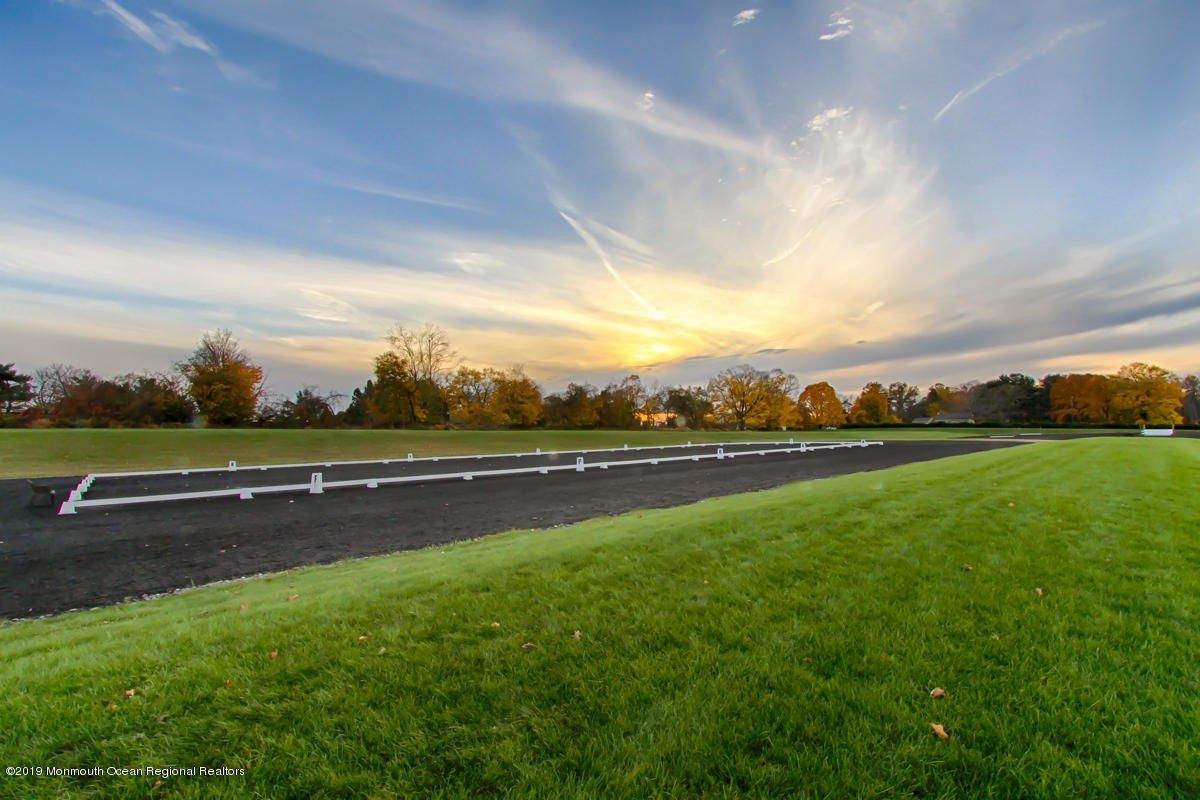 Equestrian Estate in Pittstown, NJ
