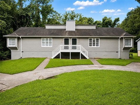 Renovated Duplex with Fenced Yard