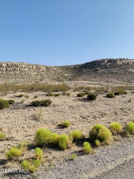 Scenic Mountainside Land in El Paso